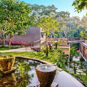 https://labak-river-hotel.ubudhotelsnow.com